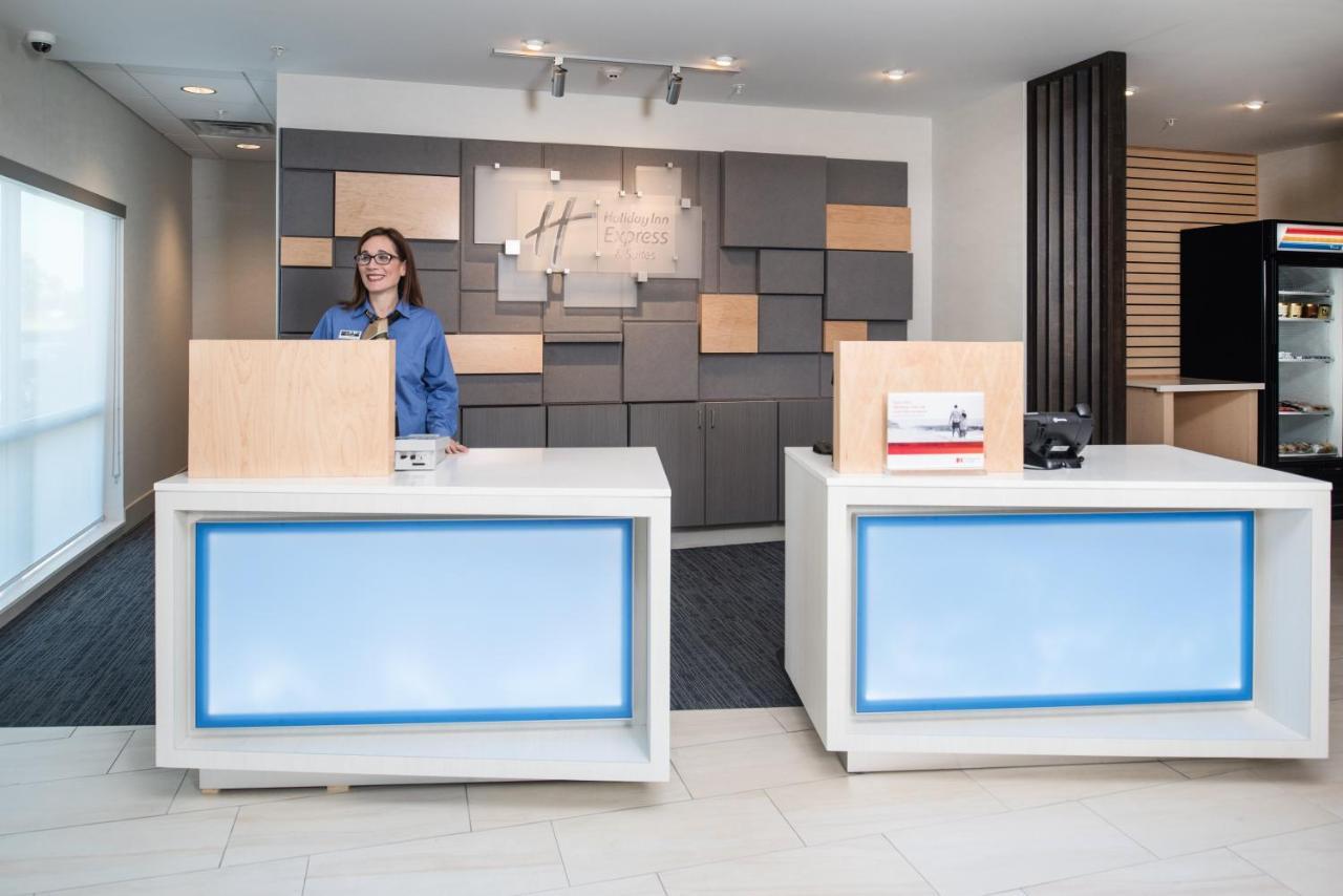 Express & By Ihg
